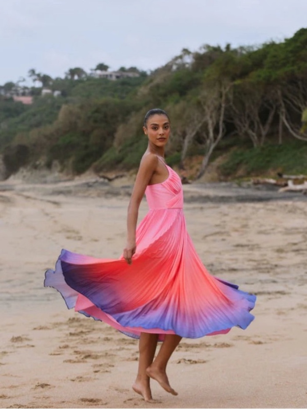 Hutch Fiji Ombré Gown - Picture 5 of 12